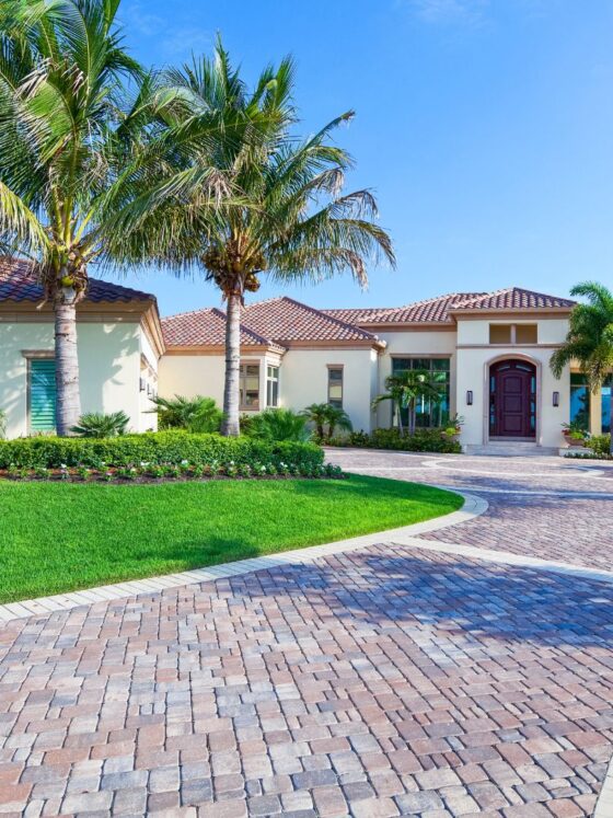 Why Buyers & Realtors Choose Danielle DesousWhy Buyers & Realtors Choose Danielle Desousa